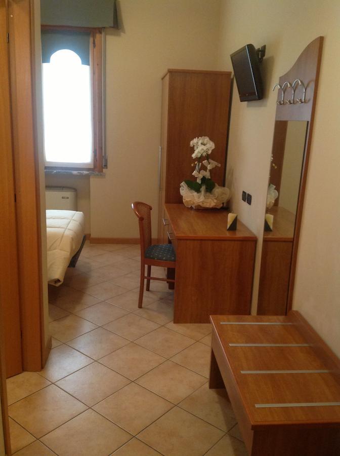 Hotel Trattoria Contini Sorbolo Esterno foto