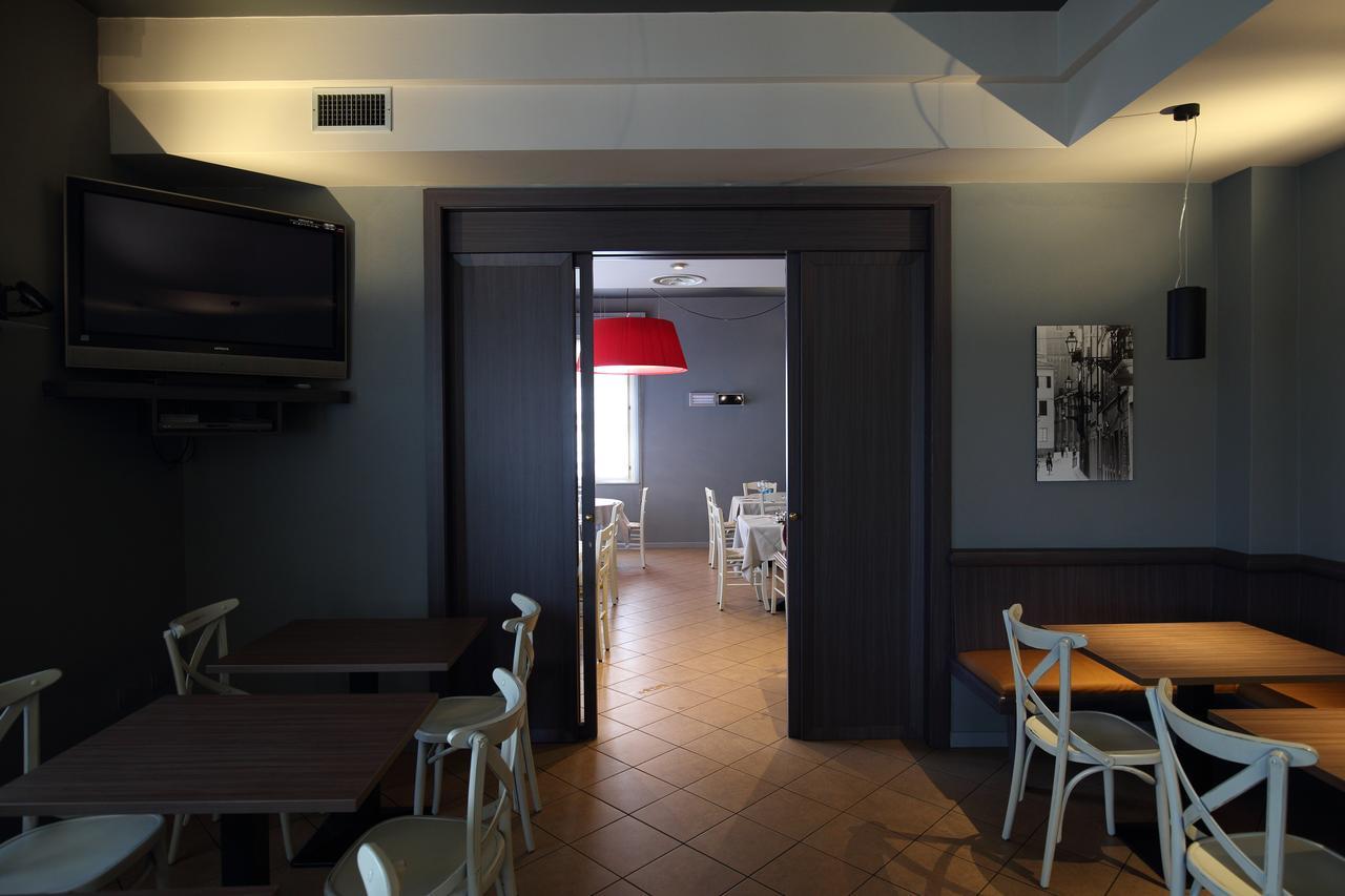 Hotel Trattoria Contini Sorbolo Esterno foto